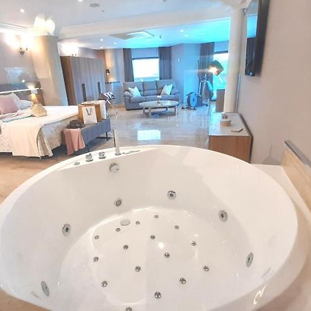 Hotel Nueva Plaza Maliano Ngoại thất bức ảnh
