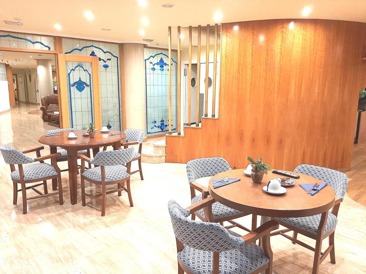 Hotel Nueva Plaza Maliano Ngoại thất bức ảnh