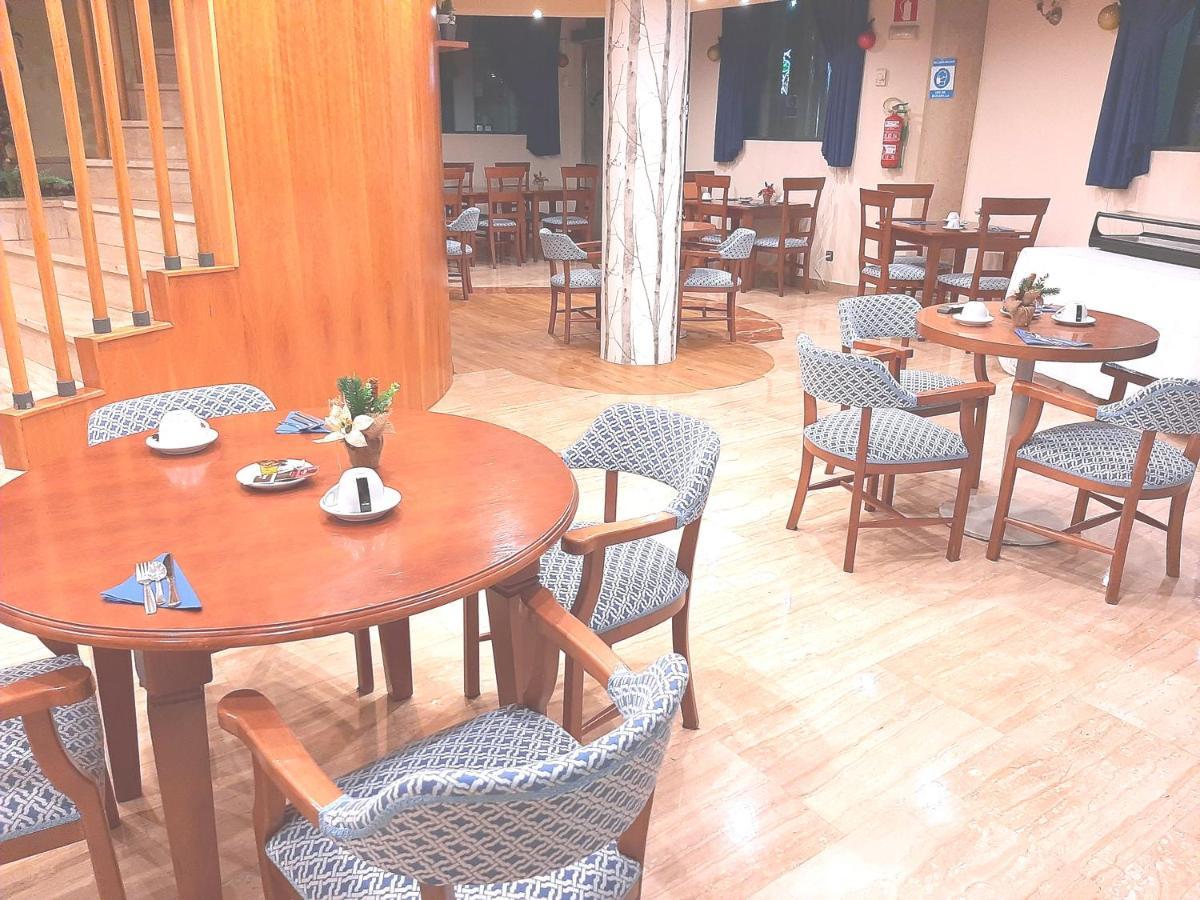 Hotel Nueva Plaza Maliano Ngoại thất bức ảnh