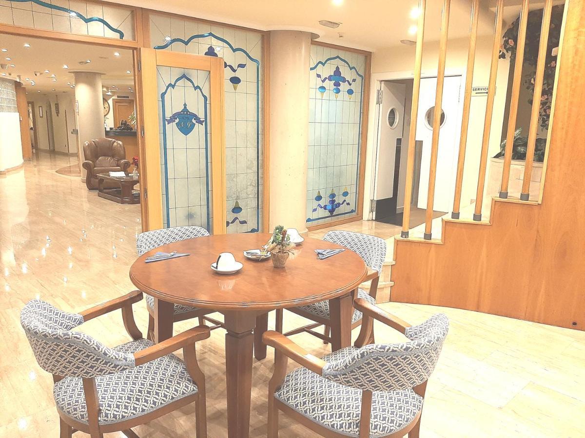 Hotel Nueva Plaza Maliano Ngoại thất bức ảnh