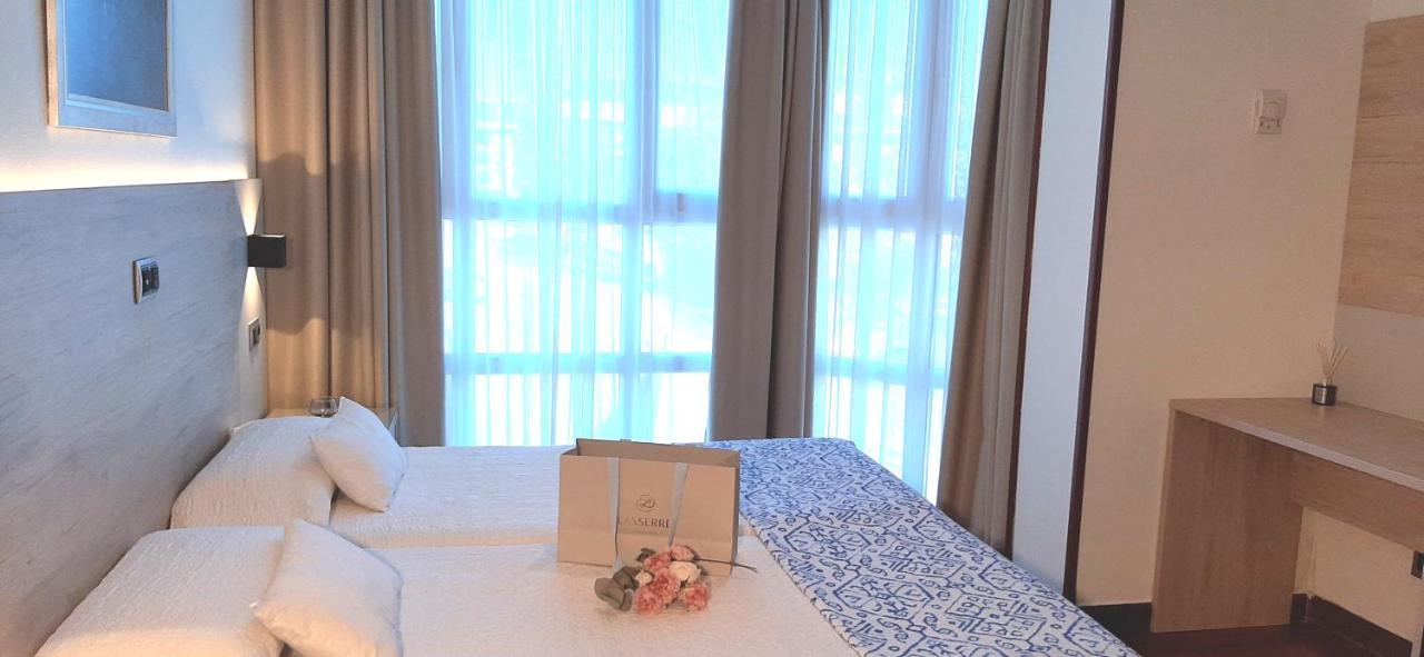 Hotel Nueva Plaza Maliano Ngoại thất bức ảnh