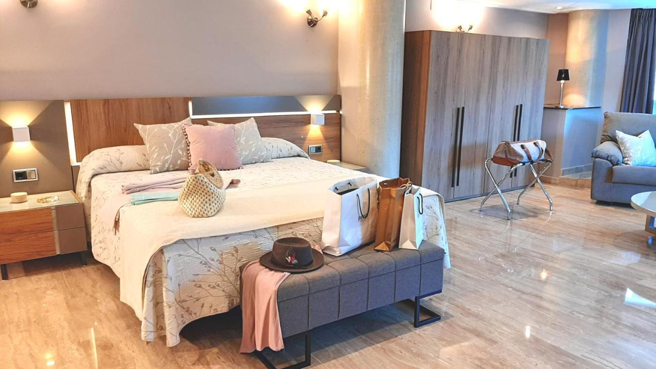 Hotel Nueva Plaza Maliano Ngoại thất bức ảnh